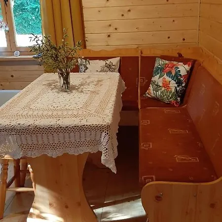 بيت خشبي Nad Strumieniem *